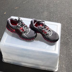 Women’s Nike sneakers